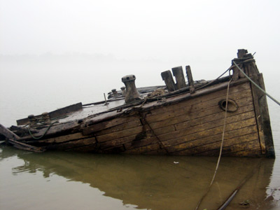 Hưng Yên: Đi mò sắt, mò được tàu cổ! 